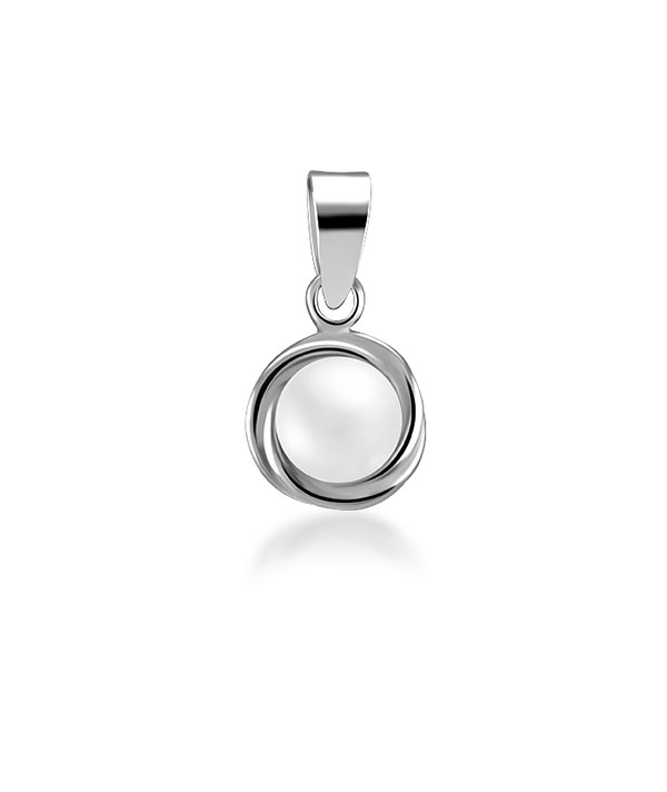 925 Sterling silver pendant with synthetic pearl.