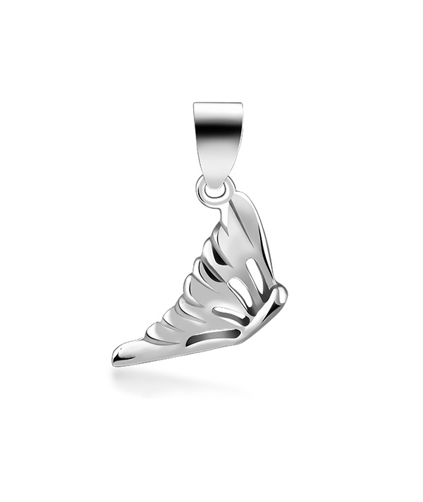 925 Sterling silver pendant.