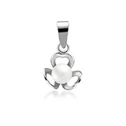 925 Sterling silver pendant with synthetic pearl.