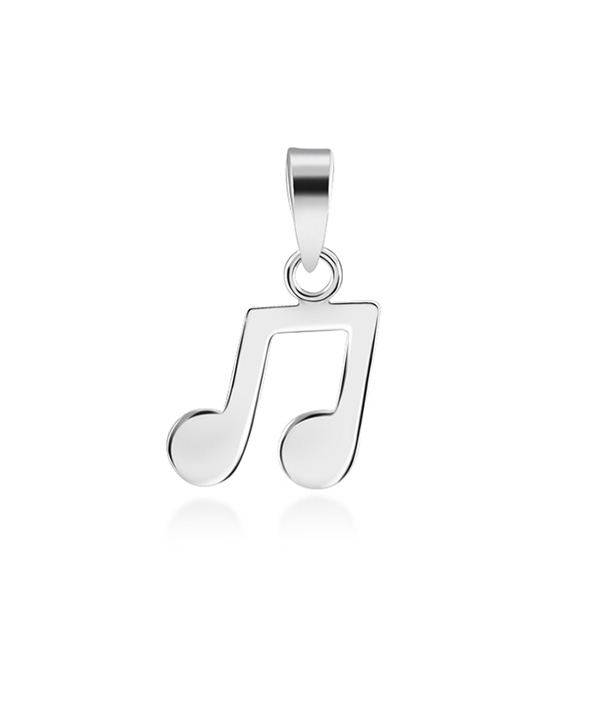 925 Sterling silver pendant.