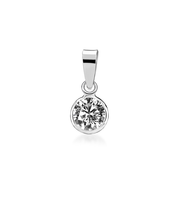 925 Sterling silver pendant with cubic zircon.
