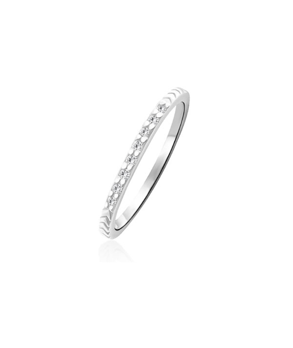 925 Sterling silver ring with cubic zircon.