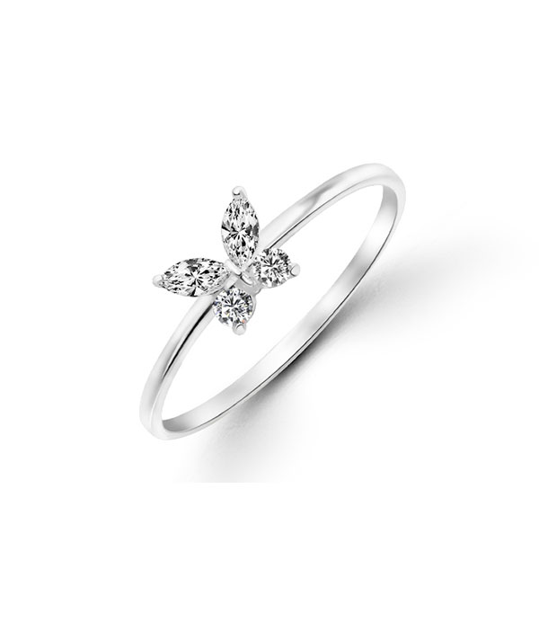 925 Sterling silver ring with cubic zircon.