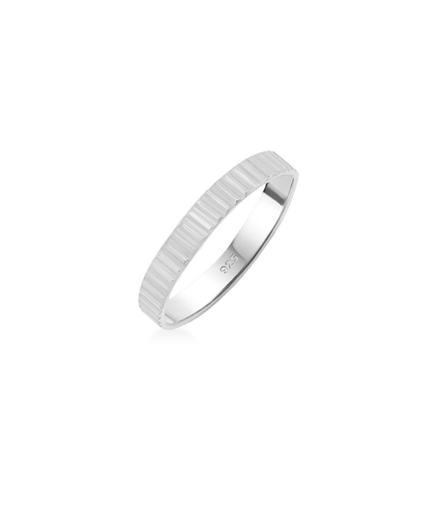 925 Sterling silver ring.