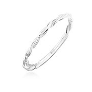 925 Sterling silver ring.