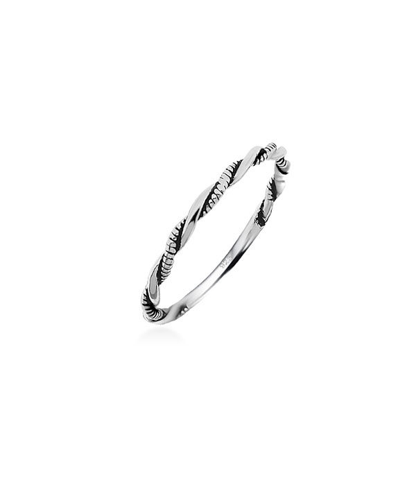 925 Sterling silver ring.