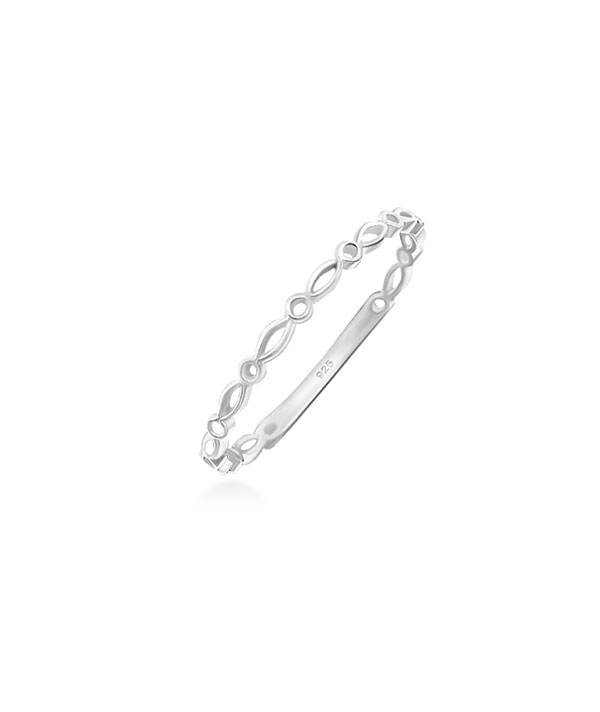 925 Sterling silver ring.