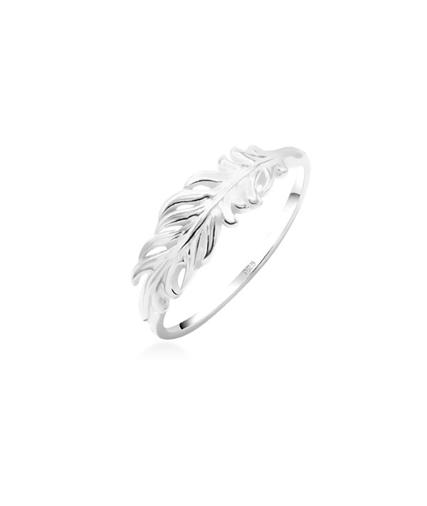 925 Sterling silver ring.