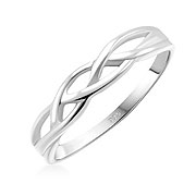 925 Sterling silver ring.