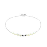 925 Sterling silver bracelet with fresh water pearl.