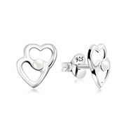 925 Sterling silver stud with synthetic pearl.