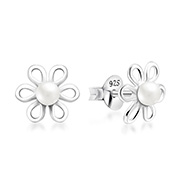 925 Sterling silver stud with synthetic pearl.