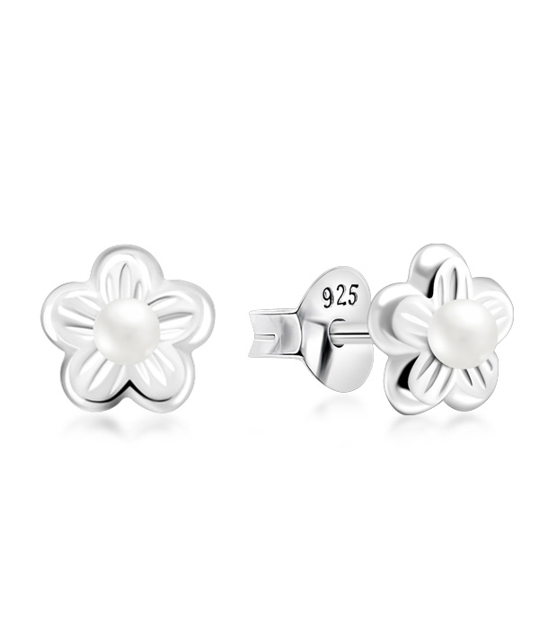 925 Sterling silver stud with synthetic pearl.