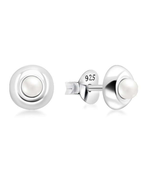 925 Sterling silver stud with synthetic pearl.