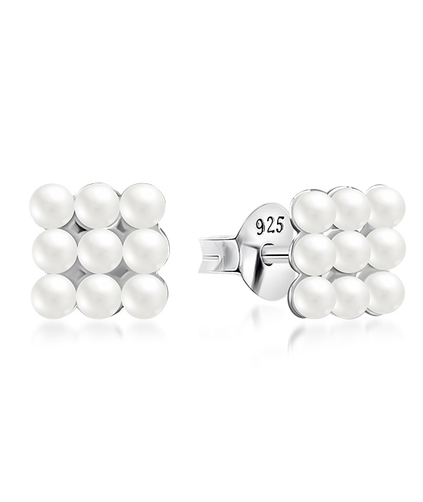 925 Sterling silver stud with synthetic pearl.