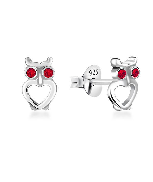925 Sterling silver stud with crystals.