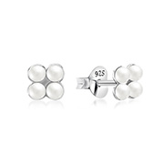 925 Sterling silver stud with synthetic pearl.