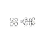 925 Sterling silver stud with synthetic pearl.