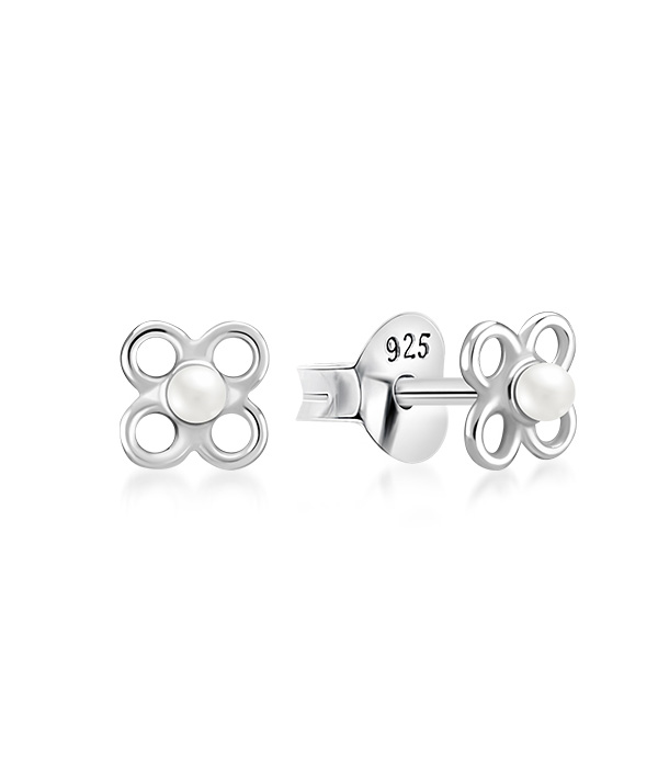 925 Sterling silver stud with synthetic pearl.