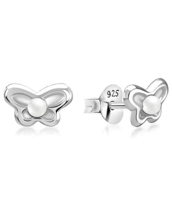 925 Sterling silver stud with synthetic pearl.