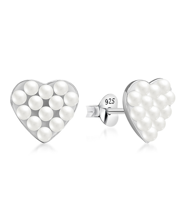 925 Sterling silver stud with synthetic pearl.