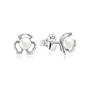 925 Sterling silver stud with synthetic pearl.
