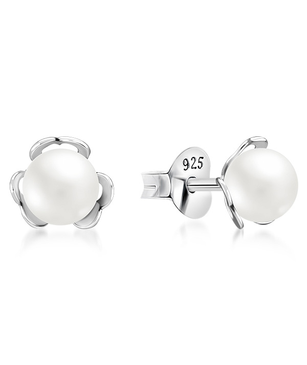 925 Sterling silver stud with synthetic pearl.
