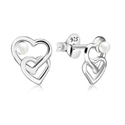 925 Sterling silver stud with synthetic pearl.