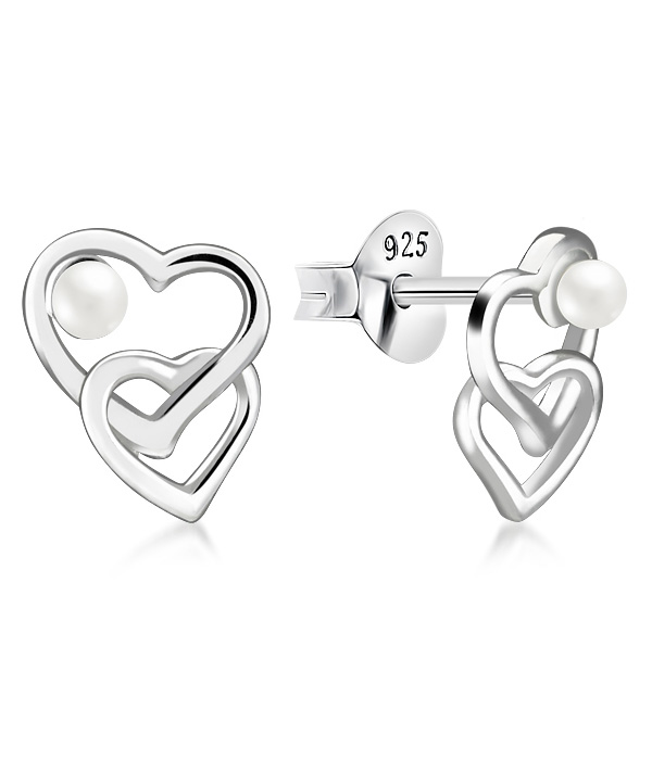 925 Sterling silver stud with synthetic pearl.