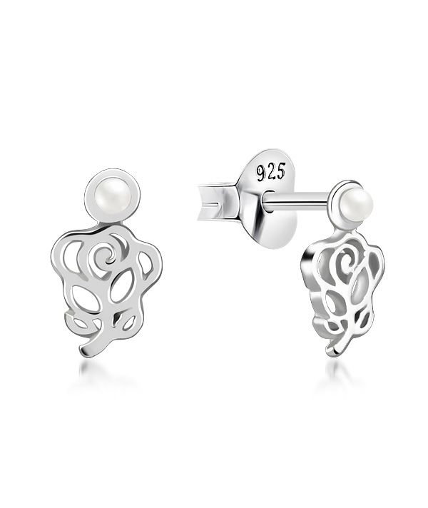 925 Sterling silver stud with synthetic pearl.