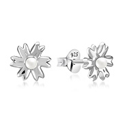 925 Sterling silver stud with synthetic pearl.