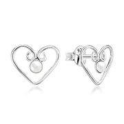 925 Sterling silver stud with synthetic pearl.