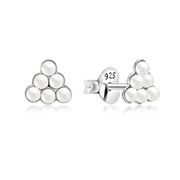 925 Sterling silver stud with synthetic pearl.