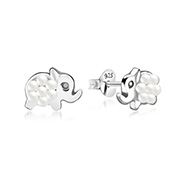 925 Sterling silver stud with synthetic pearl.