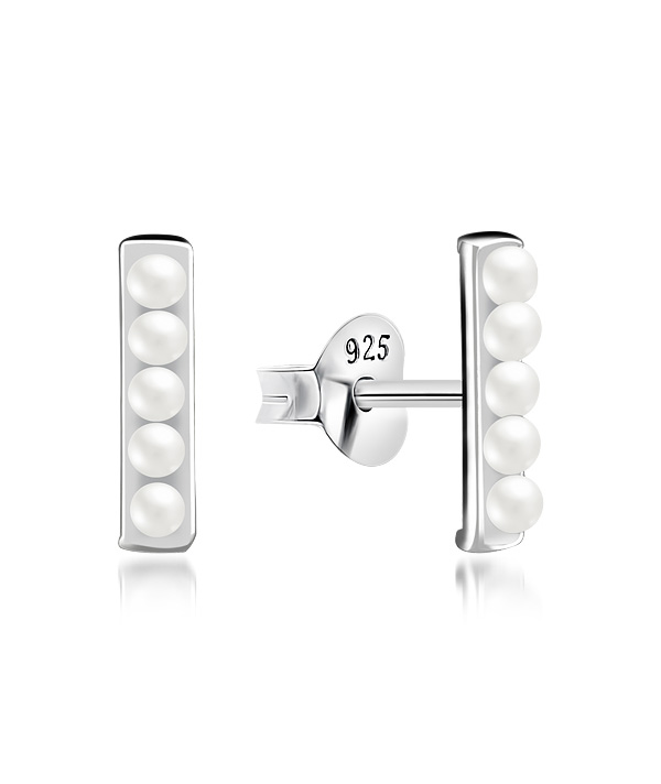 925 Sterling silver stud with synthetic pearl.