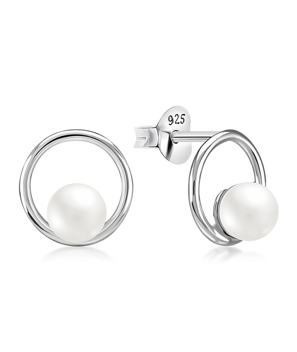 925 Sterling silver stud with synthetic pearl.
