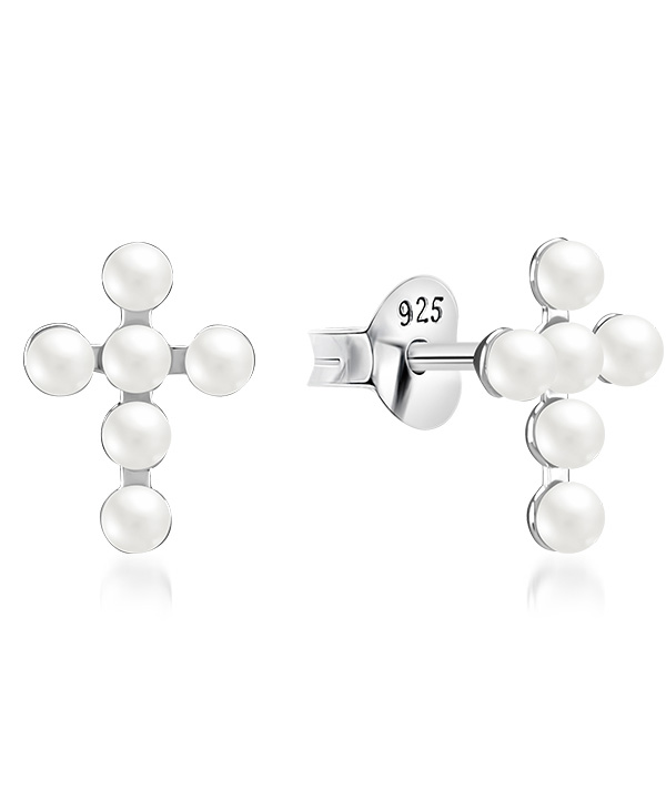 925 Sterling silver stud with synthetic pearl.