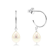 925 Sterling silver stud with fresh water pearl.