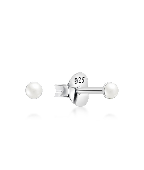 925 Sterling silver stud with synthetic pearl.
