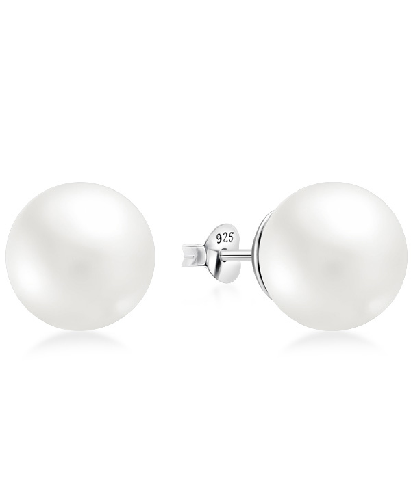 925 Sterling silver stud with synthetic pearl.