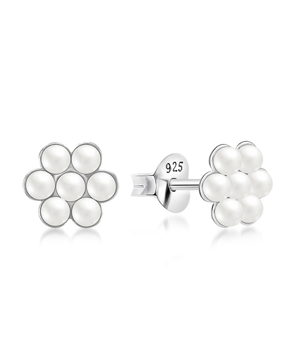 925 Sterling silver stud with synthetic pearl.