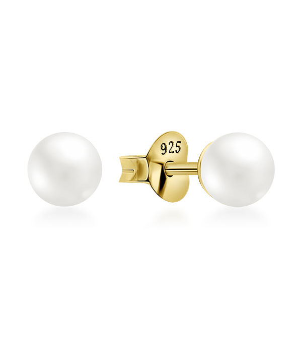 Gold plated sterling silver stud with synthetic pearl.