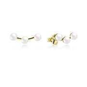 Gold plated sterling silver stud with synthetic pearl.