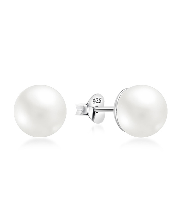 925 Sterling silver stud with synthetic pearl.