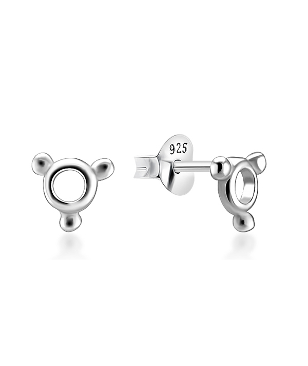 Plain 925 Sterling silver stud earring.
