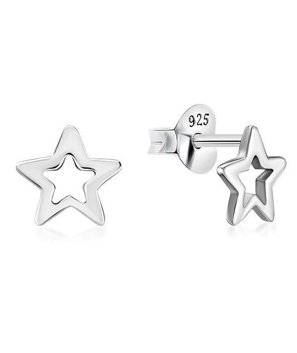 Plain 925 Sterling silver stud earring.