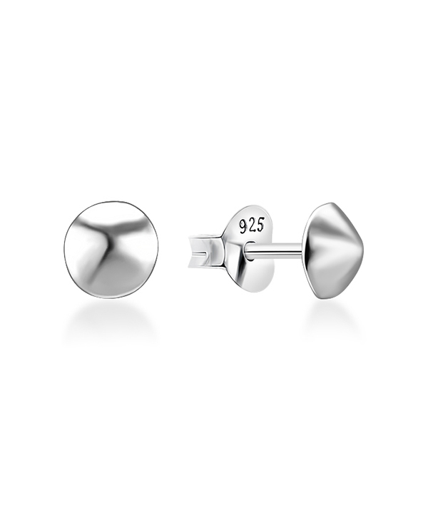 Plain 925 Sterling silver stud earring.