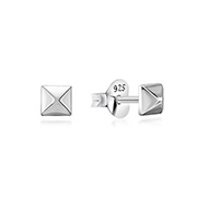Plain 925 Sterling silver stud earring.