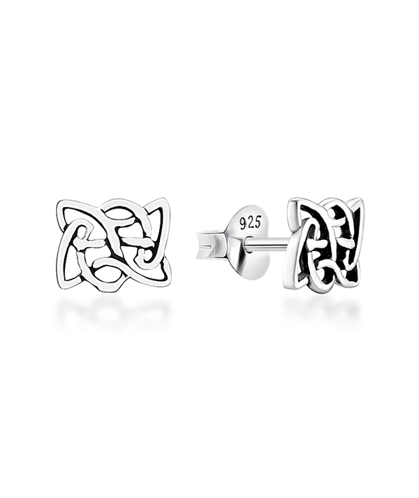Plain 925 Sterling silver stud earring.