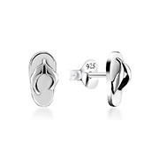 Plain 925 Sterling silver stud earring.